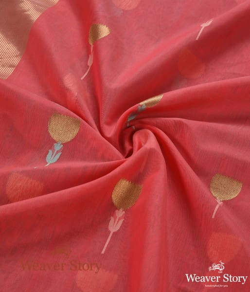 Handwoven_Peach_Cotton_Silk_Dupatta_with_Tulips_woven_in_Zari_WeaverStory_05