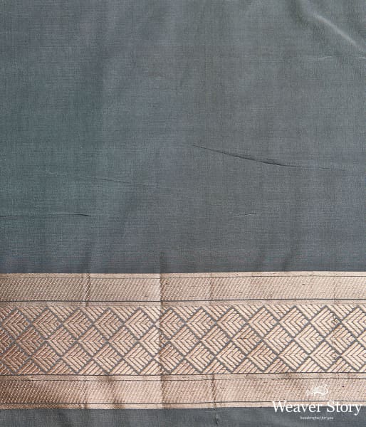 Handwoven_Grey_Cutwork_Booti_Saree_with_Yellow_Selvedge_WeaverStory_05