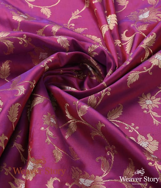 Handwoven_Plum_Color_Kadhwa_Jangla_Dupatta_WeaverStory_05