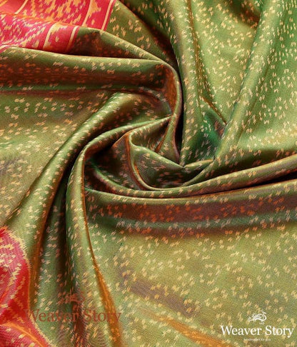 Handwoven_Green_and_Peach_Patola_Dupatta_WeaverStory_05