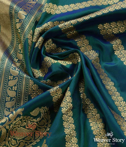 Handwoven_Blue_Aada_Jangla_Dupatta_WeaverStory_05