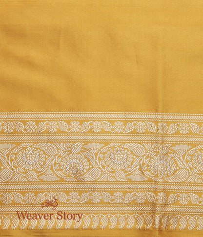 Handwoven_Yellow_Kadhwa_Jangla_Banarasi_Saree_with_Traditional_Motifs_WeaverStory_05
