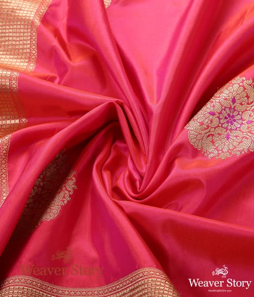 Handwoven_Rani_Pink_Kadhwa_Boota_Dupatta_WeaverStory_05