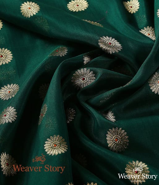 Handwoven_Green_Cotton_Silk_Dupatta_with_Kadhwa_Booti_WeaverStory_05