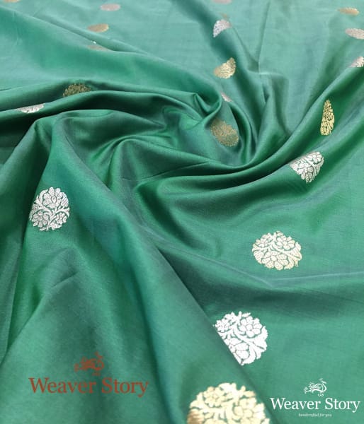 Handwoven_Green_Banarasi_Dupatta_with_Kadhwa_Booti_WeaverStory_05