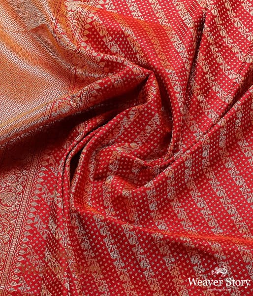 Handwoven_Red_Banarasi_Dupatta_Woven_with_Zari_WeaverStory_05