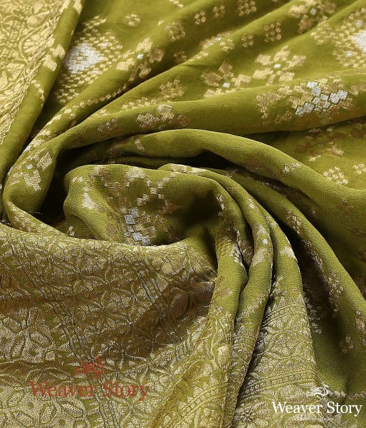 Handwoven_Banarasi_Georgette_Cutwork_Dupatta_in_Fresh_Green_WeaverStory_05