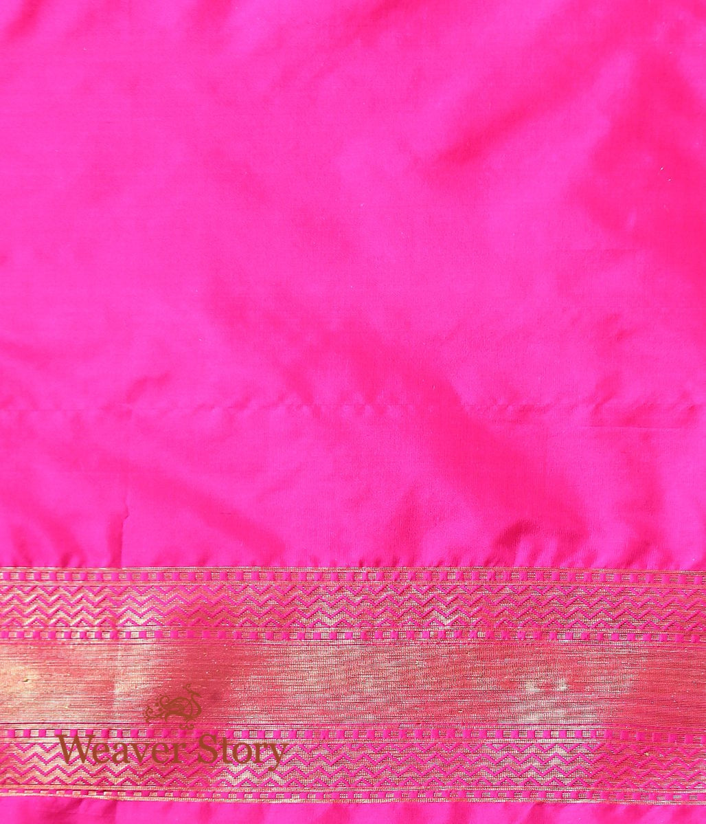 Handwoven_Peach_Banarasi_Patola_Saree_with_Pink_Border_and_Pallu_WeaverStory_05