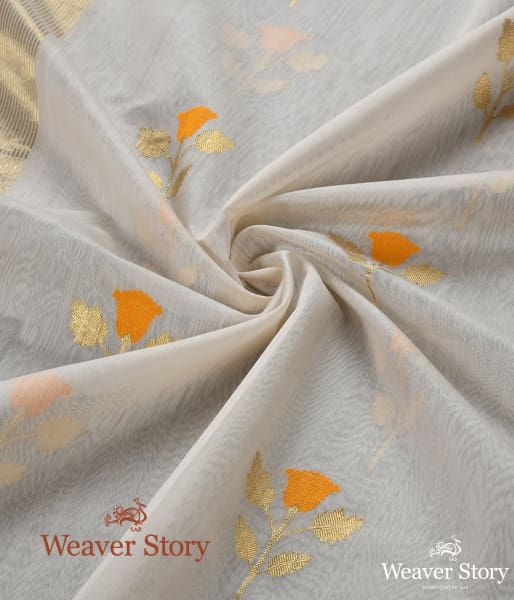 Handwoven_Offwhite_Cotton_Silk_Chanderi_Dupatta_with_Rose_Flower_Motif_WeaverStory_05