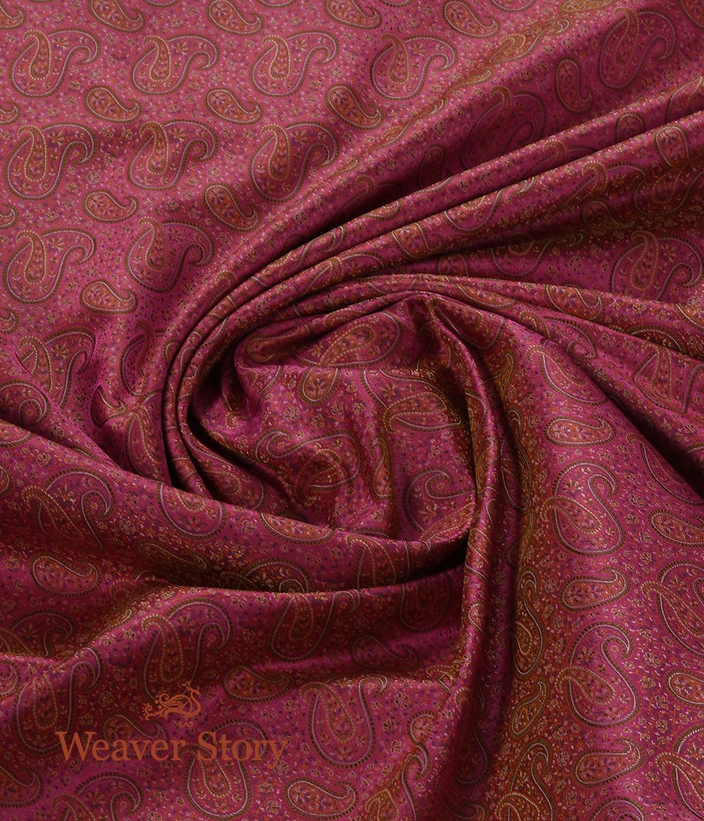 Handloom_Pink_Jamawar_Fabric_with_Small_Paisleys_WeaverStory_05