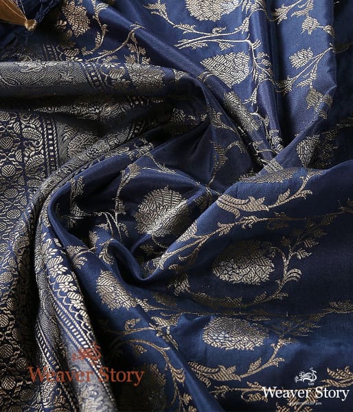 Handwoven_Blue_Sona_Rupa_Kadhwa_Jangla_Dupatta_WeaverStory_05