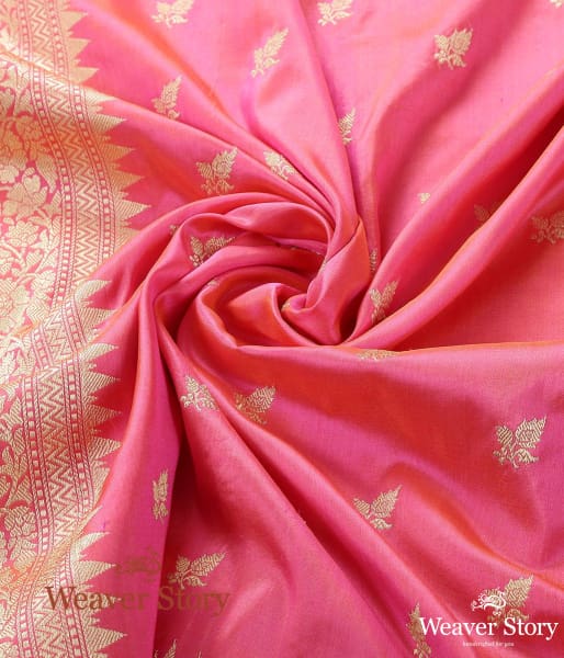 Handwoven_Light_Pink_Kadhwa_Booti_Dupatta_WeaverStory_05