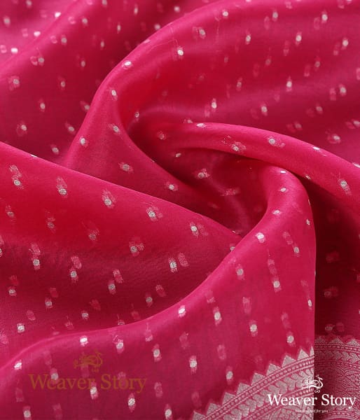 Handwoven_Pink_Organza_Silver_Booti_Dupatta_WeaverStory_05