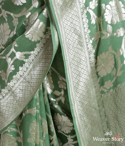 Handwoven_Green_Banarasi_Georgette_Saree_WeaverStory_04