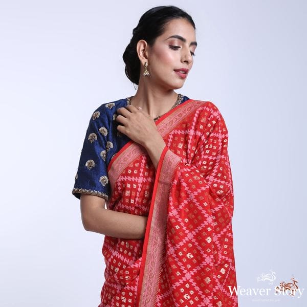 Handwoven_Red_Banarasi_Georgette_Saree_with_Tanchoi_Weave_WeaverStory_01