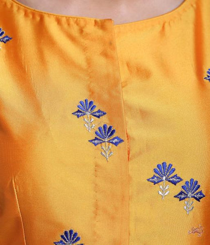 Mustard_yellow_silk_blouse_with_machine_embroidery_WeaverStory_04