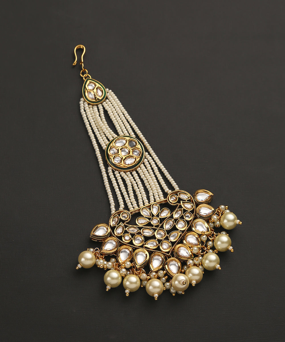 Alya_Earrings_With_Kundan_And_Pearls_Handcrafted_in_Pure_Silver
_WeaverStory_02