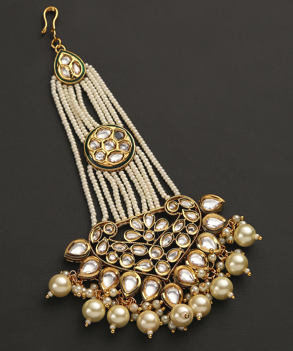 Alya_Earrings_With_Kundan_And_Pearls_Handcrafted_in_Pure_Silver
_WeaverStory_03