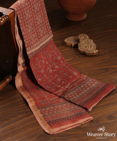 Peach_And_Red_Handloom_Hand_Block_Printed_Pure_Silk_Cotton_Dupatta_WeaverStory_01