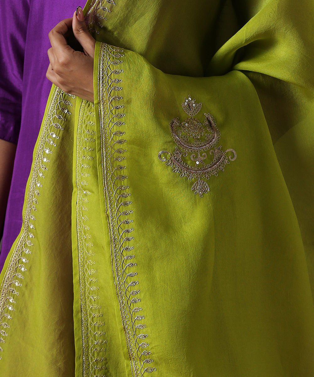 Lime_Green_Handloom_Pure_Organza_Dupatta_With_Hand_Embroidered_Aari_And_Mukaish_Motifs_WeaverStory_03