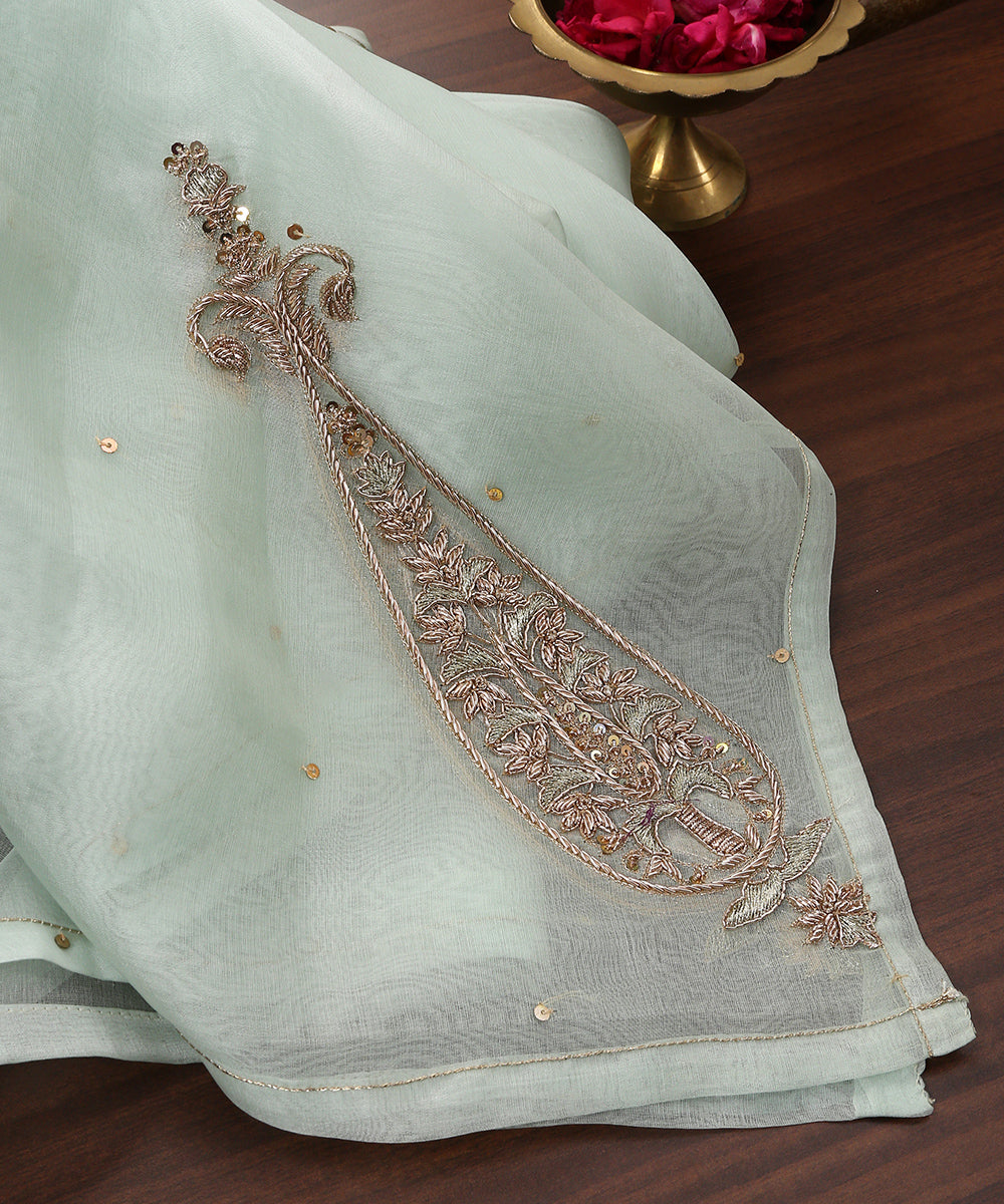 Mint_Green_Organza_Dupatta_With_Hand_Embroidered_Zari_Motif_On_Four_Corners_WeaverStory_01