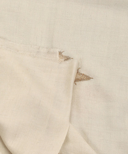Offwhite_Handwoven_Pure_Pashima_Shawl_With_Tilla_Border_And_Chinaar_Leaf_WeaverStory_05