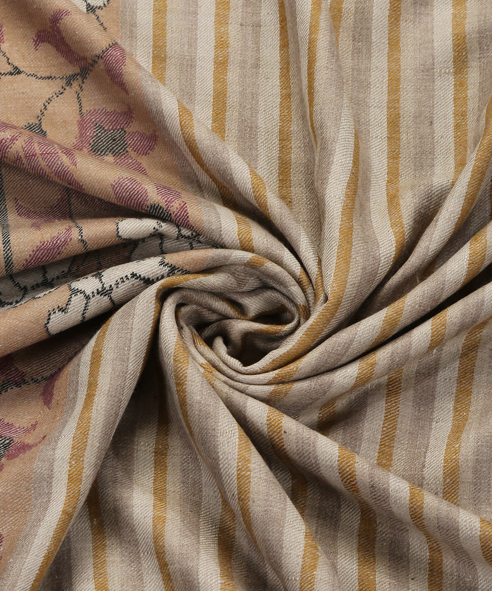 Beige_Handwoven_Striped_Pure_Pashmina_Shawl_With_Kani_Weave_And_Striped_Palla_WeaverStory_05
