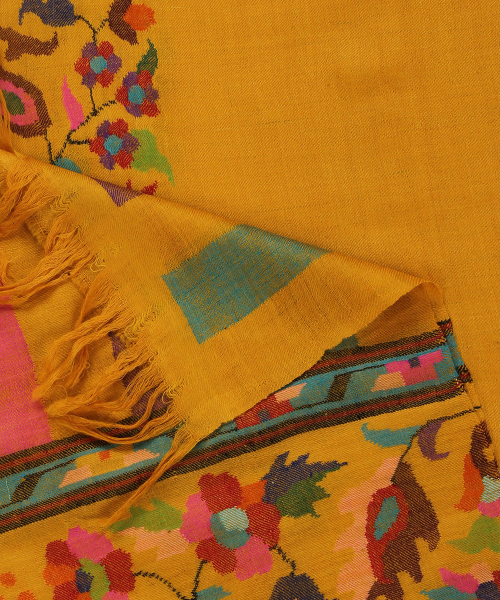 Handwoven_Mustard_Pure_Pashmina_Shawl_With_Kani_Weave_Floral_Palla_And_Striped_Border_WeaverStory_04