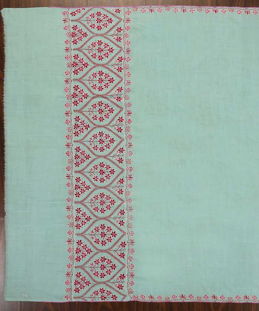 Handwoven_Light_Green_Pure_Pashmina_Shawl_With_Paper_Mache_Embroidery_Border_And_Palla_WeaverStory_03