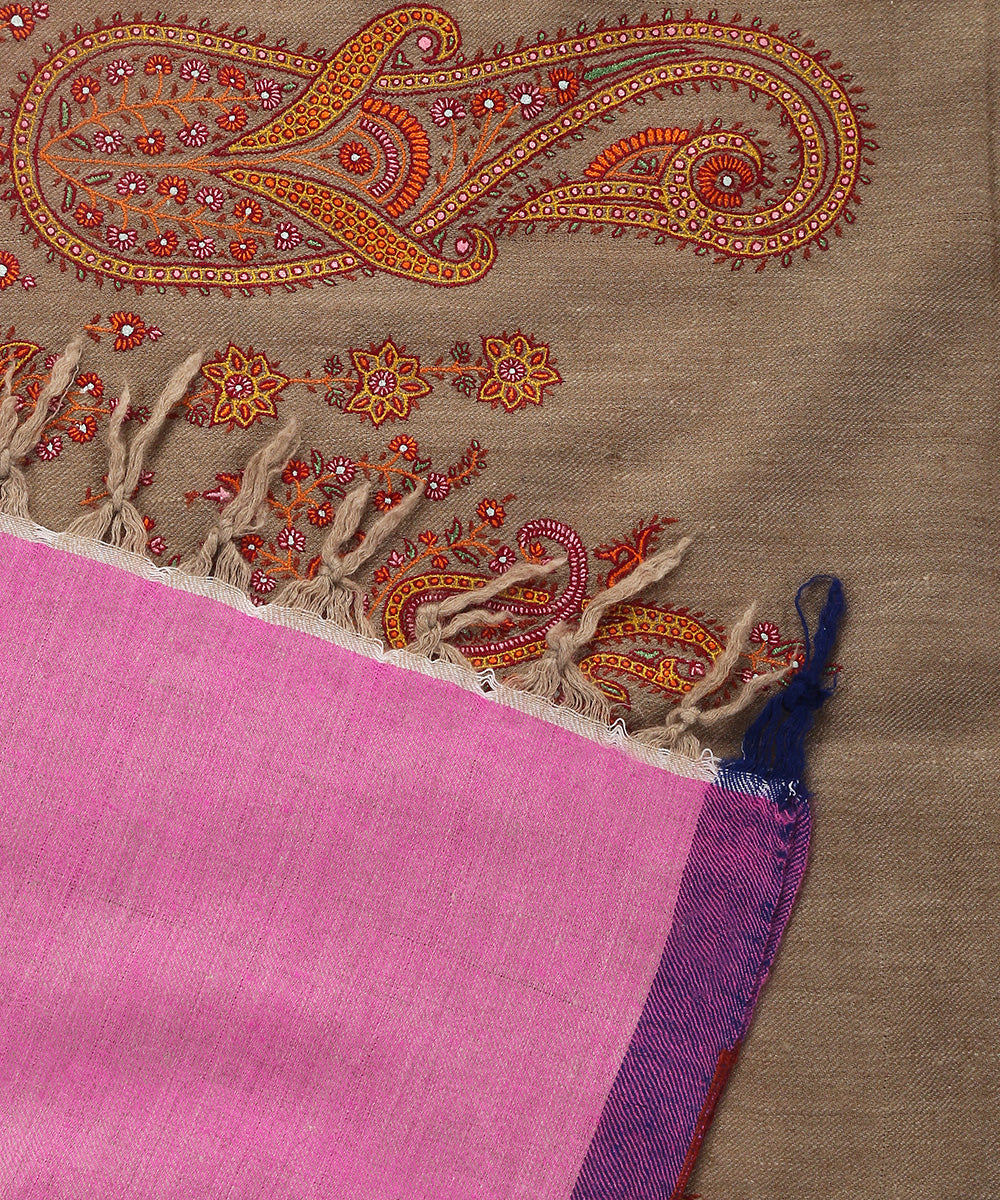 Handwoven_Brown_Pure_Pashmina_Shawl_With_Pink_Palla_And_Mughal_Motifs_WeaverStory_04