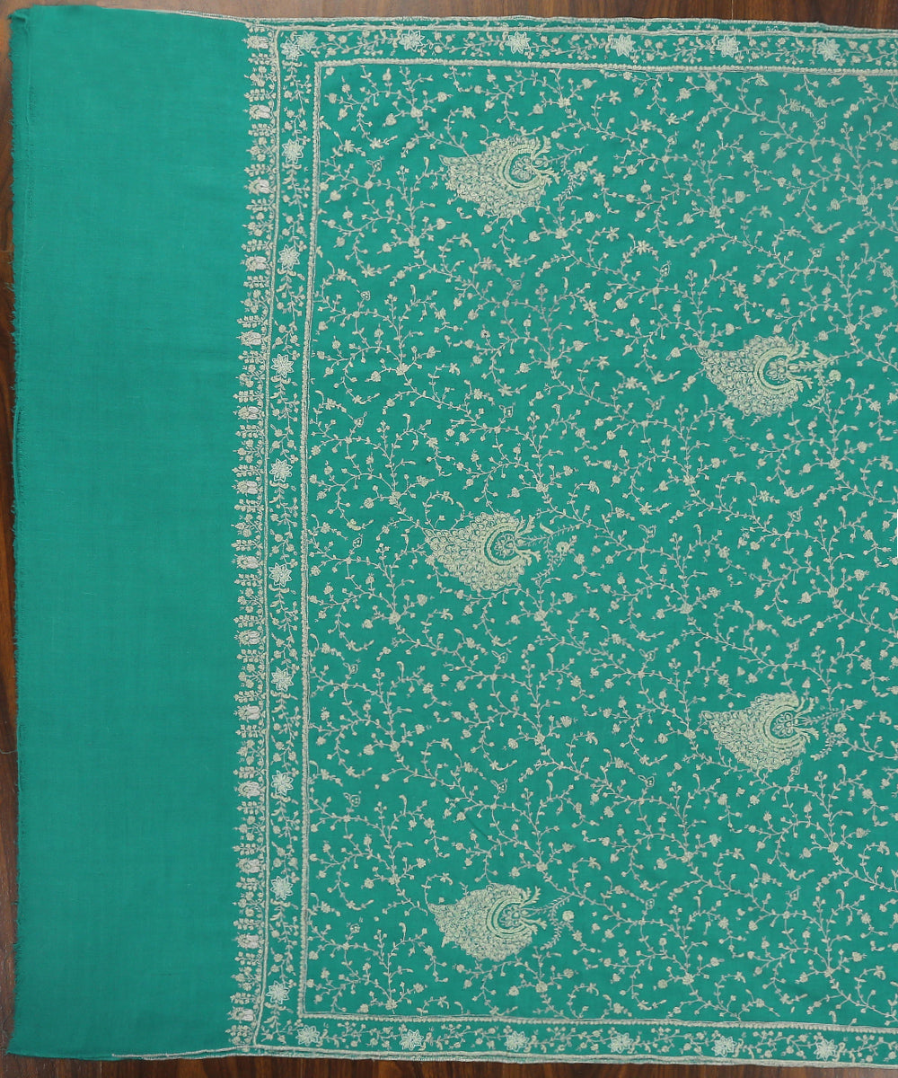 Teal_Green_Handwoven_Pure_Pashmina_Shawl_With_All_Over_Sozni_Kari_Jaal_WeaverStory_03
