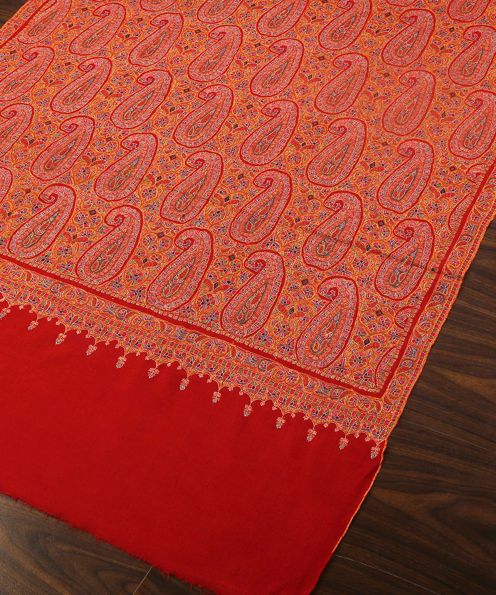 Handwoven_Red_Jamawar_Pure_Pashmina_Shawl_With_Paisleys_WeaverStory_04