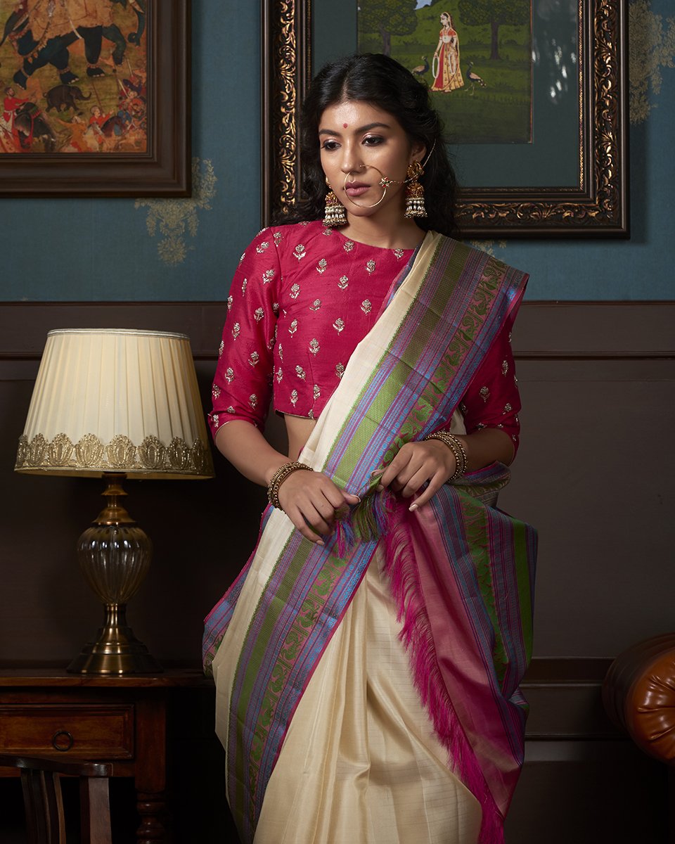 Beige_Handloom_Kanjivaram_Pure_Silk_Saree_With_Blue_And_Green_Thread_Border_WeaverStory_01
