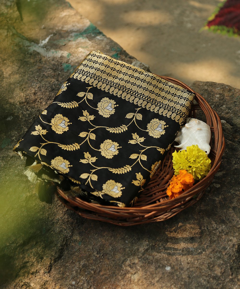 Black_Handloom_Pure_Katan_Silk_with_Sona_Rupa_Kadhwa_Jangla_Dupatta_WeaverStory_01