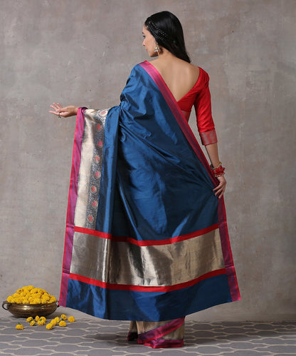 Blue_Handloom_Pure_Katan_Silk_Plain_Banarasi_Saree_With_Floral_Border_WeaverStory_03