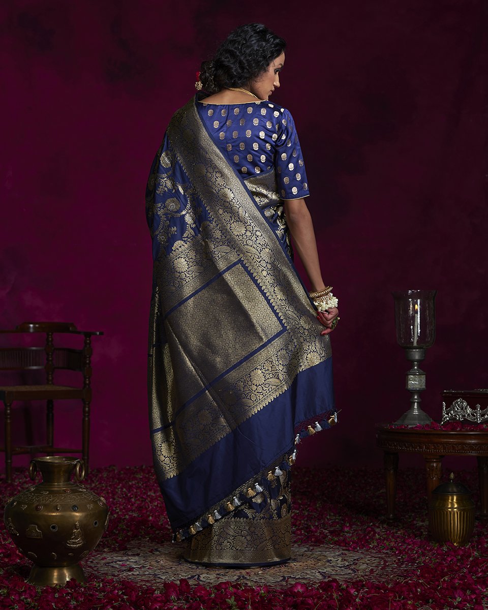Blue_Katan_Silk_Handloom_Banarasi_Saree_with_Kadhwa_Weave_and_Jangla_Design_WeaverStory_03