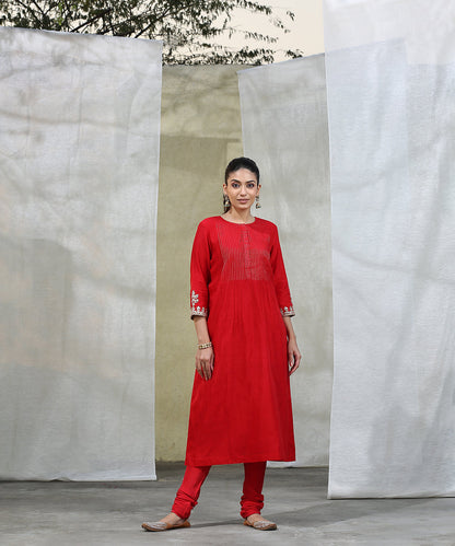 Red_Handloom_Chanderi_Silk_Kurta_With_Churidar_Stitched_Suit_Set_WeaverStory_04