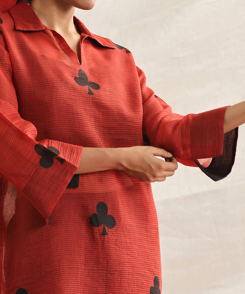 Rummy-_Handloom_Red_Pure_Chanderi_Silk_Handblock_Printed_Straight_Kurta_WeaverStory_05