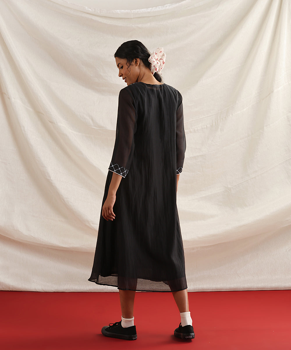 Solitaire-_Black_Handloom_Pure_Chanderi_Silk_Handblock_Printed_Dress_With_Overlap_Yoke_WeaverStory_05
