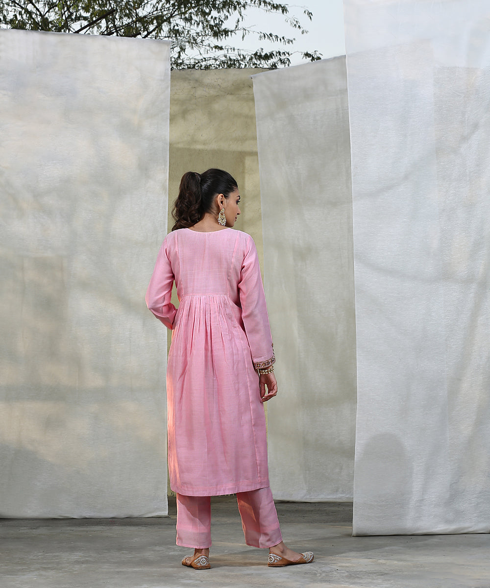 Handloom_Baby_Pink_Chanderi_Silk_Suit_Set_With_Hand_Embroidery_WeaverStory_05