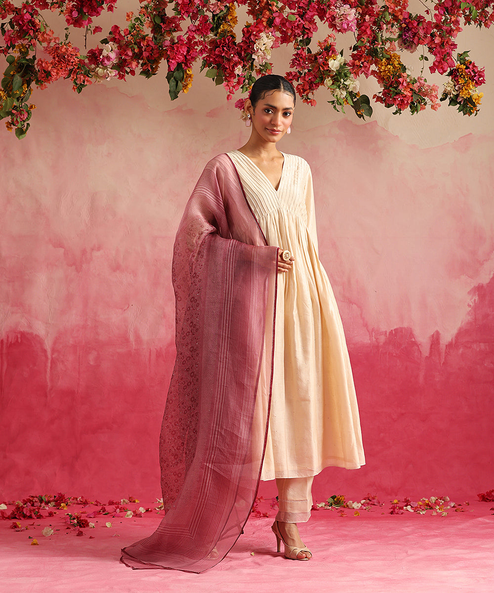 Handloom_Off_White_Chanderi_Suit_Set_With_Block_Printed_Organza_Dupatta_And_Pants_WeaverStory_02