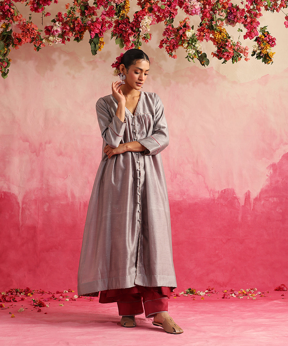 Handloom_Grey_Chanderi_Jacket_Suit_Set_With_Magenta_Kurta_And_Pants_WeaverStory_01