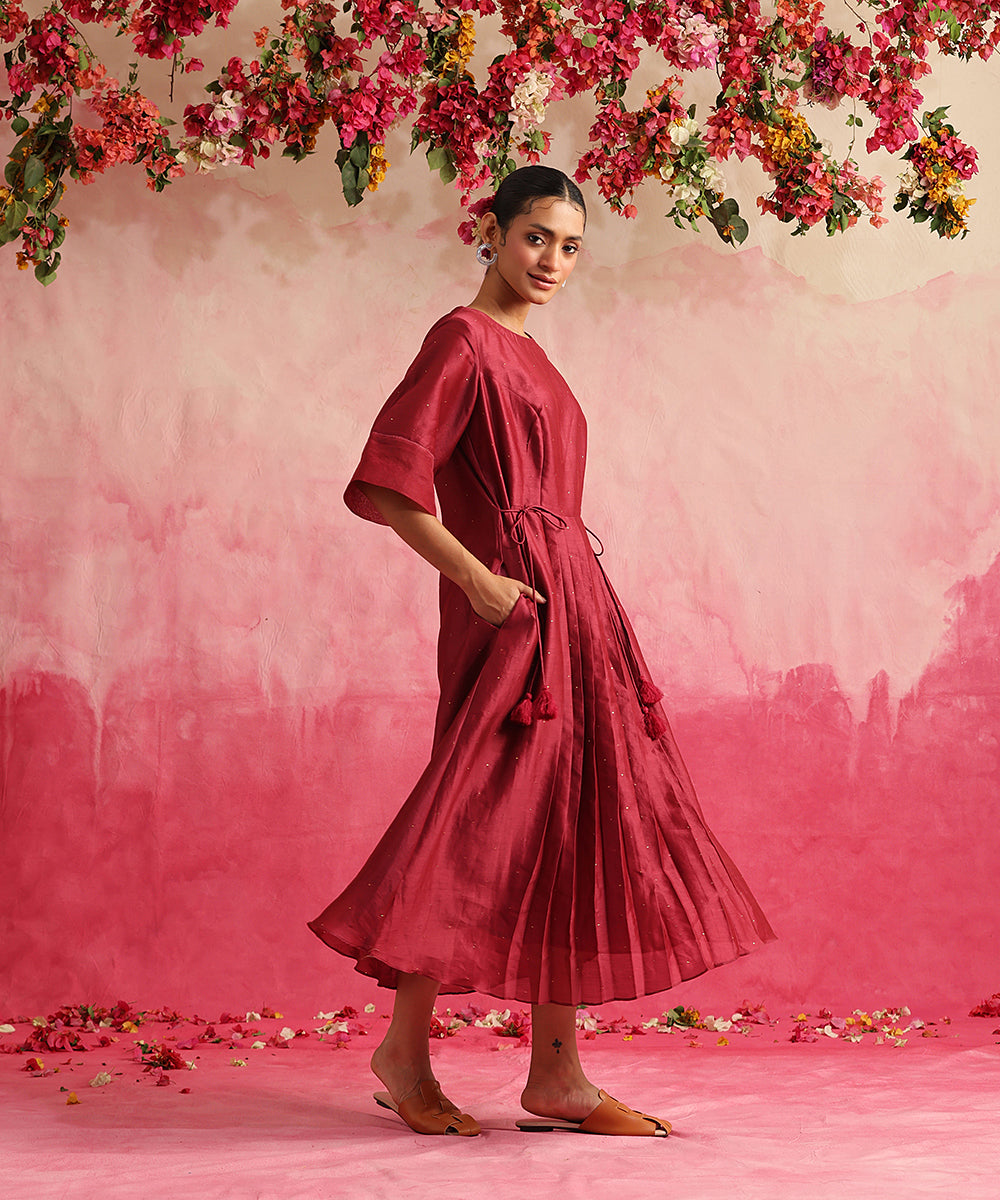 Handloom_Viva_Magenta_Chanderi_Dress_With_Tie_Knot_Details_WeaverStory_01