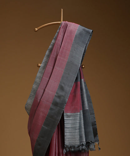 Grey_And_Pink_Silk_Cotton_Saree_Woven_In_Contenporary_Style_WeaverStory_02