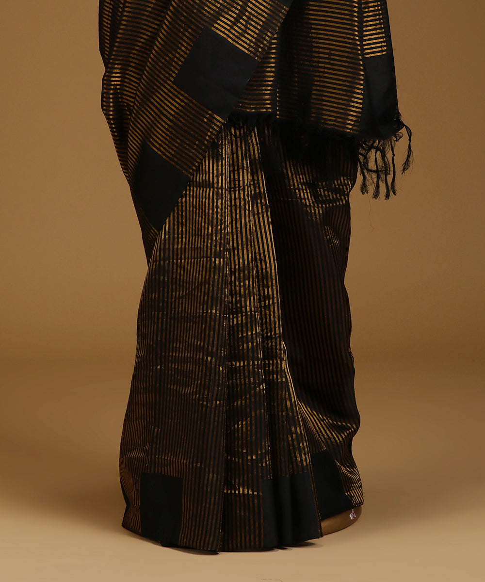 Black_And_Gold_Silk_Cotton_Saree_With_Zari_Stripes_Woven_In_Contenporary_Style_WeaverStory_03