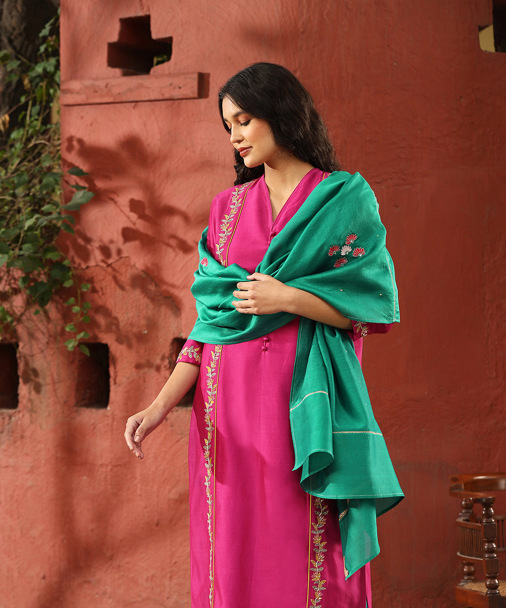Pink_Hand_Embroidered_Pure_Chanderi_Silk_Kurta_With_Turquoise_Blue_Pants_And_Dupatta_WeaverStory_02