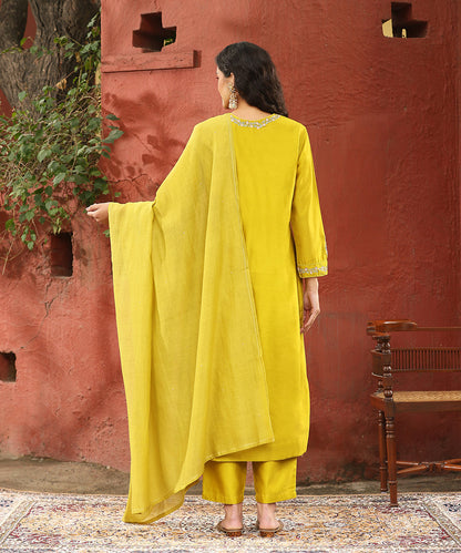 Lime_Green_Hand_Embroidered_Pure_Chanderi_Silk_Kurta_With_Pants_And_Dupatta_WeaverStory_03