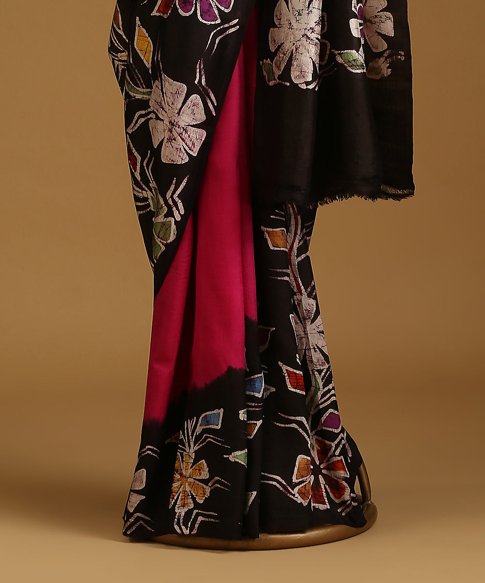 Handloom_Pink_And_Black_Pure_Mulberry_Silk_Hand_Batik_Saree_With_Multicolour_Motifs_WeaverStory_03