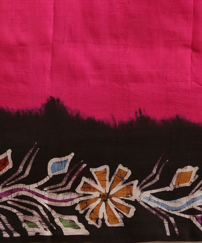 Handloom_Pink_And_Black_Pure_Mulberry_Silk_Hand_Batik_Saree_With_Multicolour_Motifs_WeaverStory_06