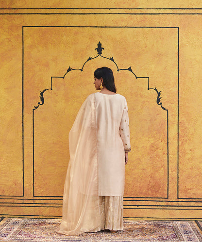 Beige_Hand_Embroidered_Pure_Silk_Kurta_With_Crinkled_Palazzo_Pants_And_Dupatta_WeaverStory_03